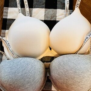 Victoria's Secret Cream & Gray T-Shirt Bras